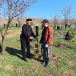 ДАР САРСАБЗУ ЗЕБОГАРДОНИИ ПОЙТАХТ САҲМ МЕГУЗОРЕМ;